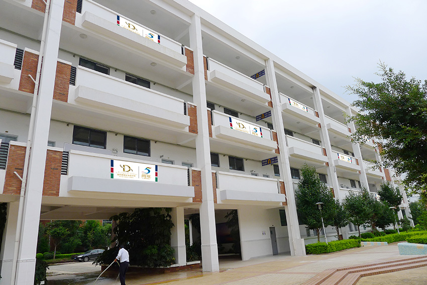 奎門為滇池度假區(qū)實驗學校提供校慶活動策劃設計實施服務